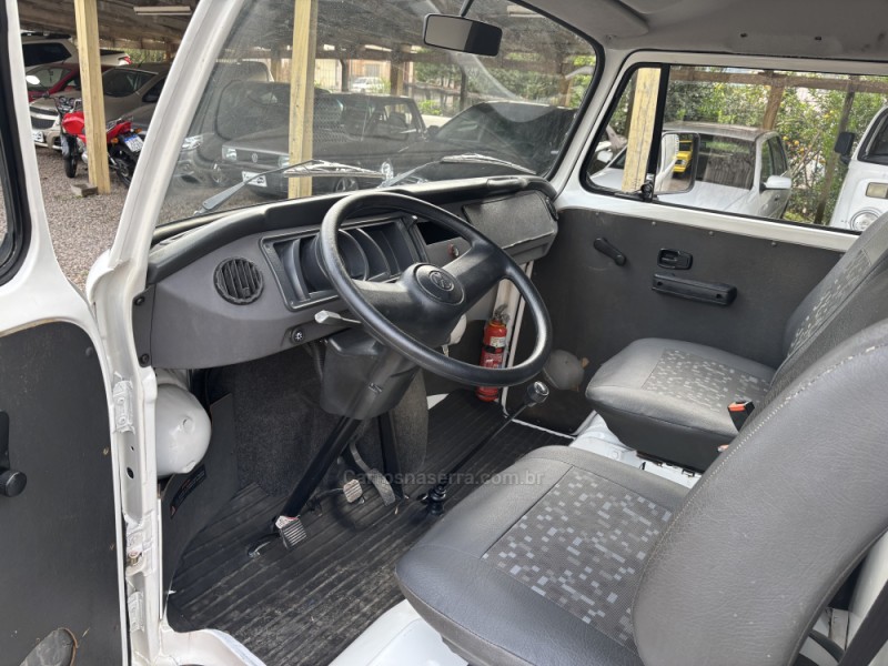 KOMBI 1.4 MI FURGÃO 8V FLEX 3P MANUAL - 2010 - ANTôNIO PRADO
