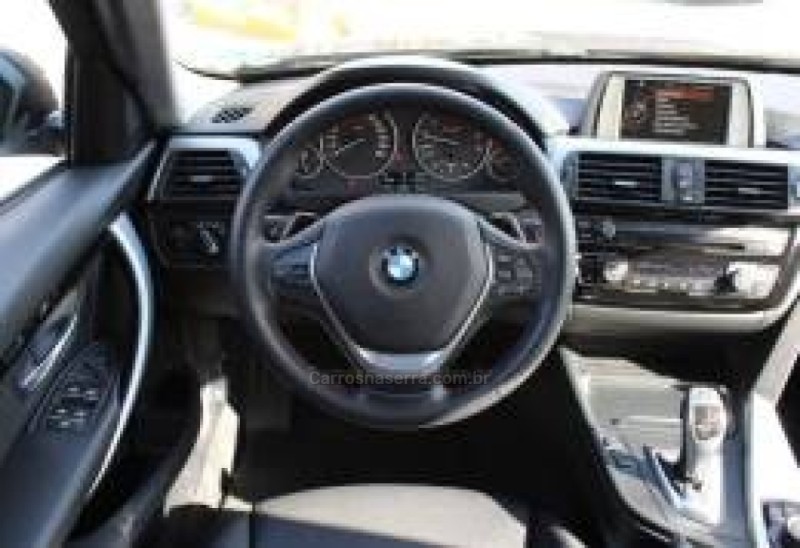320I 2.0 16V TURBO ACTIVE FLEX 4P AUTOMÁTICO - 2016 - CAXIAS DO SUL