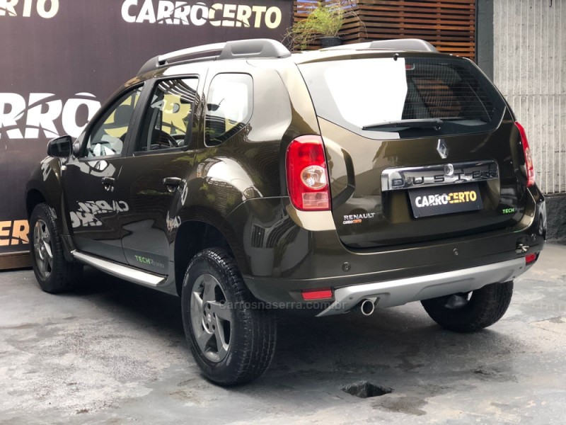 DUSTER 1.6 DYNAMIQUE 4X2 16V FLEX 4P MANUAL - 2014 - NOVO HAMBURGO