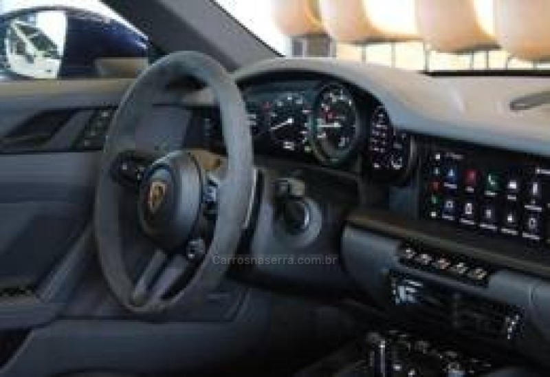 911 3.0 24V CARRERA GTS GASOLINA 2P AUTOMÁTICO - 2022 - CAXIAS DO SUL