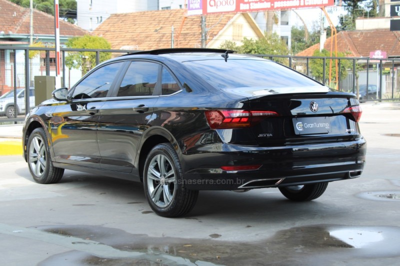 JETTA 1.4 R-LINE 250 16V TSI FLEX 4P AUTOMÁTICO - 2020 - CAXIAS DO SUL