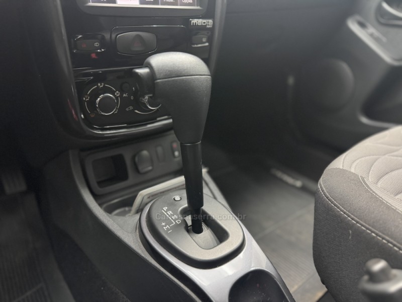 DUSTER 2.0 TECH ROAD 4X2 16V FLEX 4P AUTOMÁTICO - 2015 - CARLOS BARBOSA
