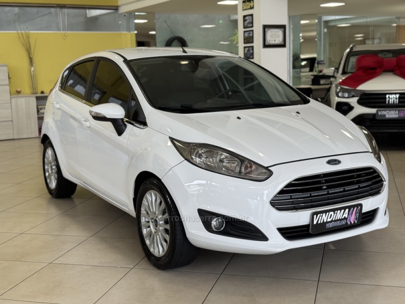 fiesta 1.6 titanium hatch 16v flex 4p automatico 2014 flores da cunha