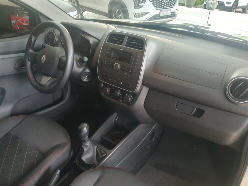 KWID 1.0 12V SCE FLEX ZEN MANUAL - 2022 - NOVA PETRóPOLIS