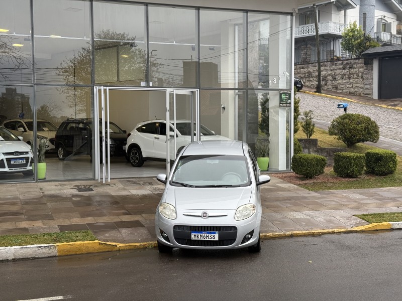 PALIO 1.0 MPI ATTRACTIVE 8V FLEX 4P MANUAL - 2013 - FARROUPILHA