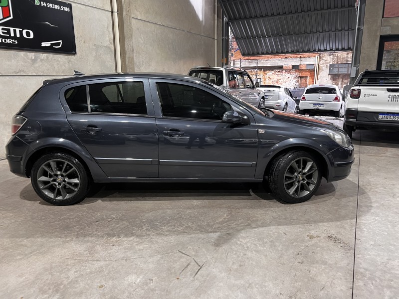 VECTRA 2.0 SFI GT-X HATCH 8V FLEX 4P AUTOMÁTICO - 2009 - CAXIAS DO SUL