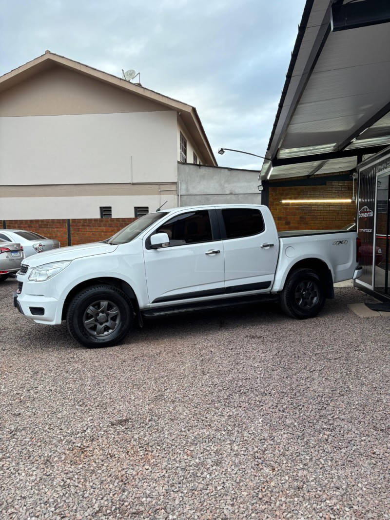S10 2.8 LT 4X4 CD 16V TURBO DIESEL 4P AUTOMÁTICO - 2013 - LAJEADO