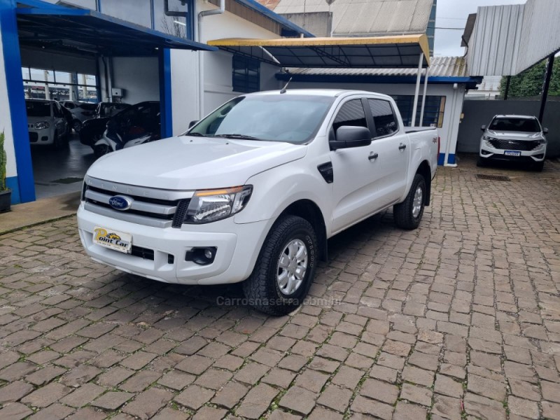RANGER 3.2 XLS 4X4 CD 20V DIESEL 4P MANUAL - 2015 - VACARIA