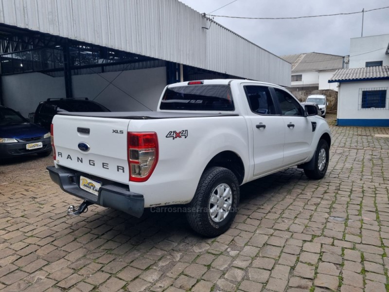 RANGER 3.2 XLS 4X4 CD 20V DIESEL 4P MANUAL - 2015 - VACARIA