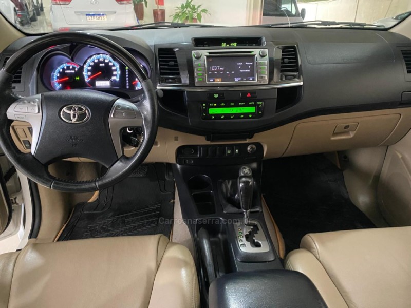 HILUX SW4 3.0 SRV 4X4 16V TURBO INTERCOOLER DIESEL 4P AUTOMÁTICO - 2015 - LAJEADO