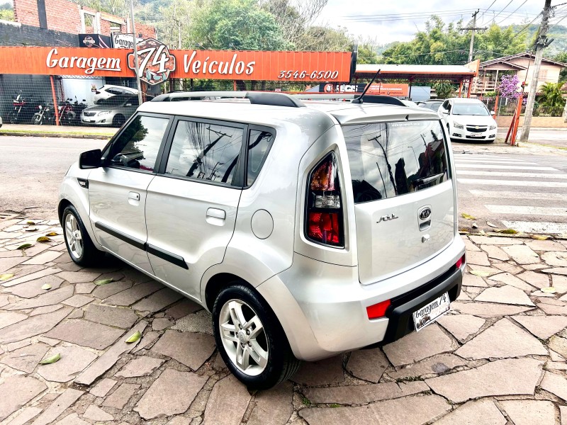 SOUL 1.6 EX 16V GASOLINA 4P AUTOMÁTICO - 2011 - TRêS COROAS