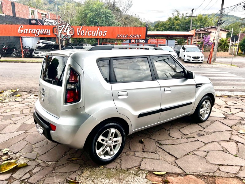 SOUL 1.6 EX 16V GASOLINA 4P AUTOMÁTICO - 2011 - TRêS COROAS