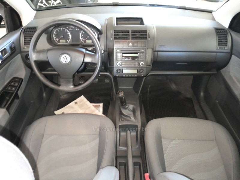 POLO 1.6 MI 8V TOTAL FLEX 4P MANUAL - 2011 - NOVA PRATA