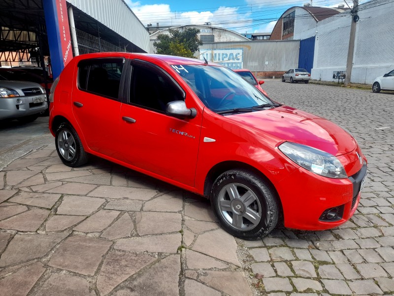 SANDERO 1.0 TECH RUN 16V FLEX 4P MANUAL - 2014 - CAXIAS DO SUL
