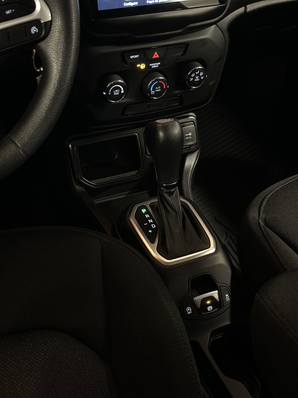 RENEGADE 1.8 16V FLEX 4P AUTOMÁTICO - 2021 - CAXIAS DO SUL