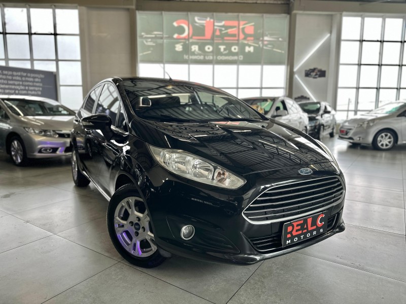 FIESTA 1.5 SE HATCH 16V FLEX 4P MANUAL - 2014 - CAXIAS DO SUL