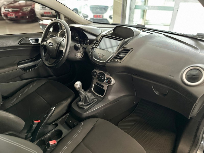 FIESTA 1.5 SE HATCH 16V FLEX 4P MANUAL - 2014 - CAXIAS DO SUL
