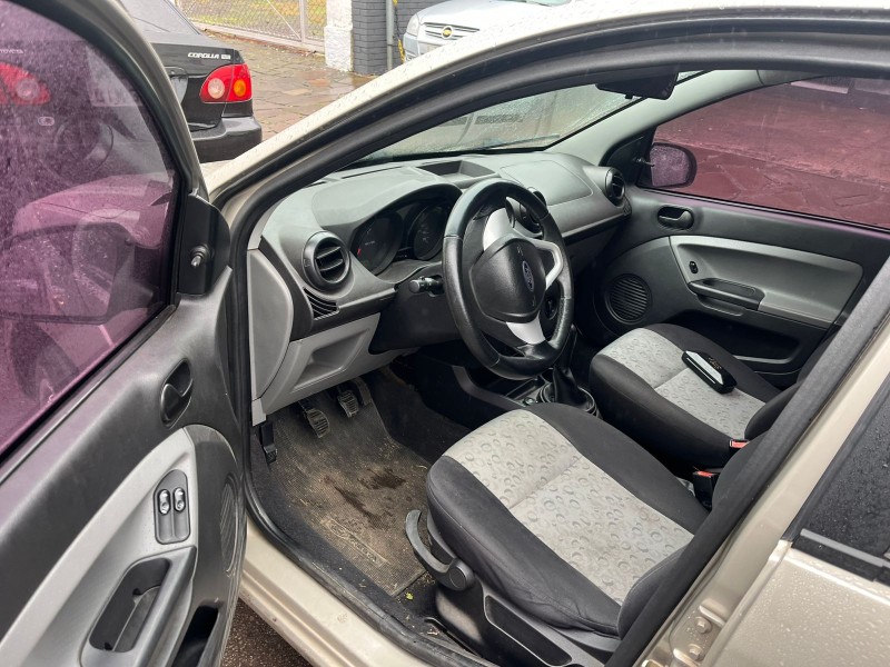 FIESTA 1.0 MPI CLASS 8V FLEX 4P MANUAL - 2010 - FLORES DA CUNHA