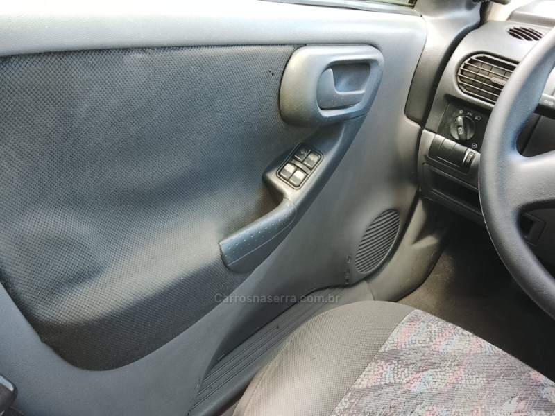 CORSA 1.0 MPFI SEDAN 8V GASOLINA 4P MANUAL - 2003 - CAXIAS DO SUL