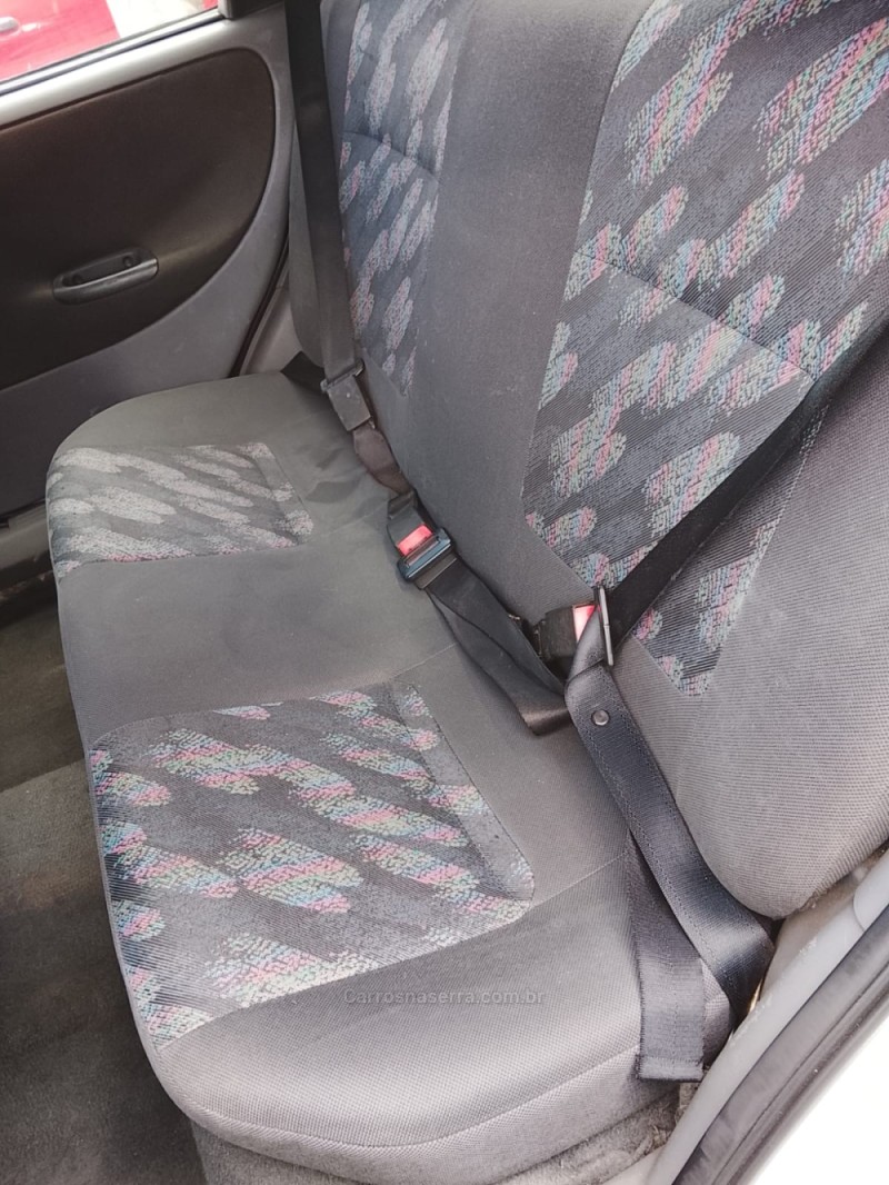 CORSA 1.0 MPFI SEDAN 8V GASOLINA 4P MANUAL - 2003 - CAXIAS DO SUL