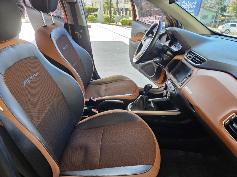 ONIX 1.4 MPFI ACTIV 8V FLEX 4P MANUAL - 2019 - CAXIAS DO SUL