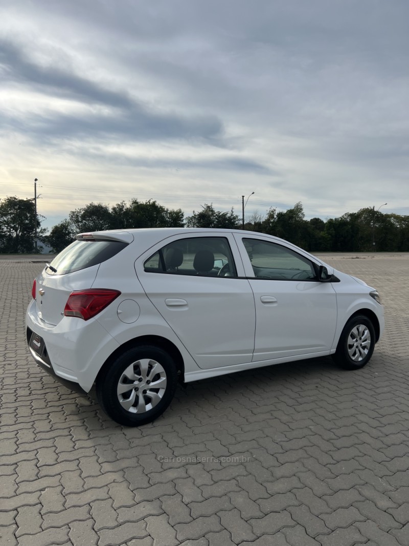ONIX 1.0 MPFI LT 8V FLEX 4P MANUAL - 2017 - ANTôNIO PRADO