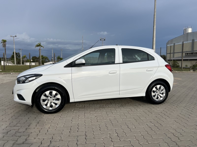 ONIX 1.0 MPFI LT 8V FLEX 4P MANUAL - 2017 - ANTôNIO PRADO