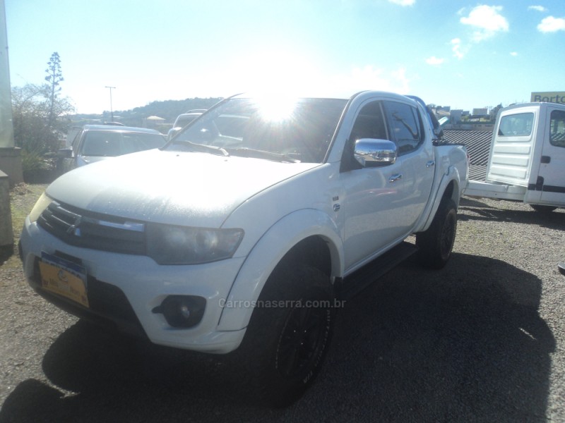 L200 TRITON 3.2 HPE 4X4 CD 16V TURBO INTERCOOLER DIESEL 4P AUTOMÁTICO - 2015 - FARROUPILHA