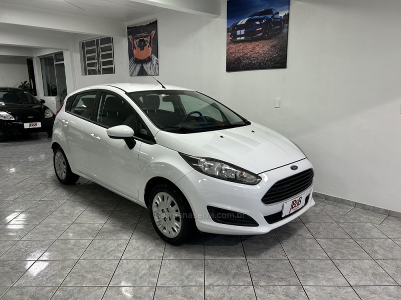 FIESTA 1.5 SE HATCH 16V FLEX 4P MANUAL - 2015 - NOVA PRATA