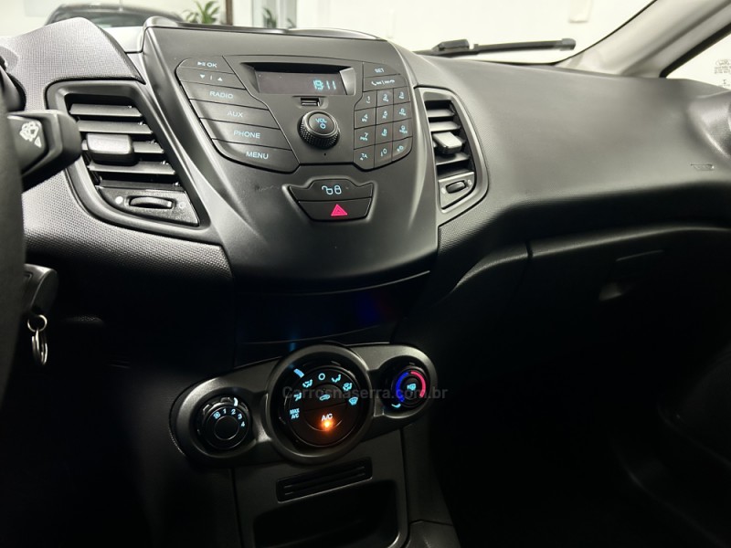 FIESTA 1.5 SE HATCH 16V FLEX 4P MANUAL - 2015 - NOVA PRATA