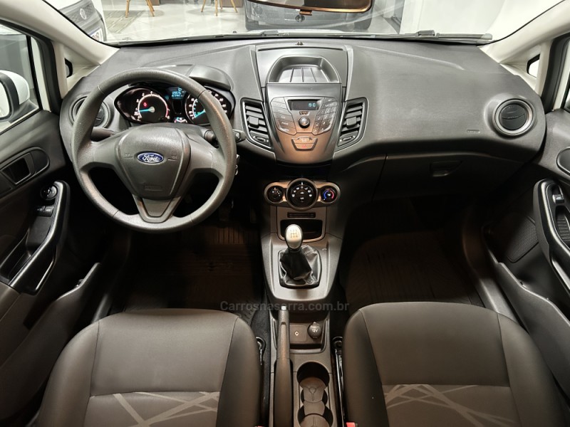 FIESTA 1.5 SE HATCH 16V FLEX 4P MANUAL - 2015 - NOVA PRATA
