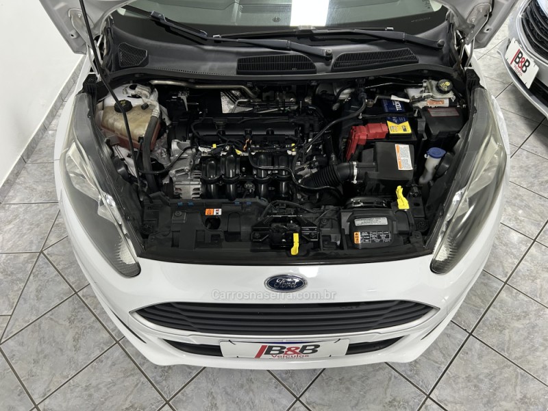 FIESTA 1.5 SE HATCH 16V FLEX 4P MANUAL - 2015 - NOVA PRATA