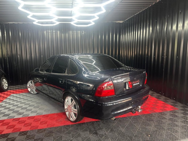 VECTRA 2.0 MPFI EXPRESSION 8V GASOLINA 4P MANUAL - 2000 - CAXIAS DO SUL