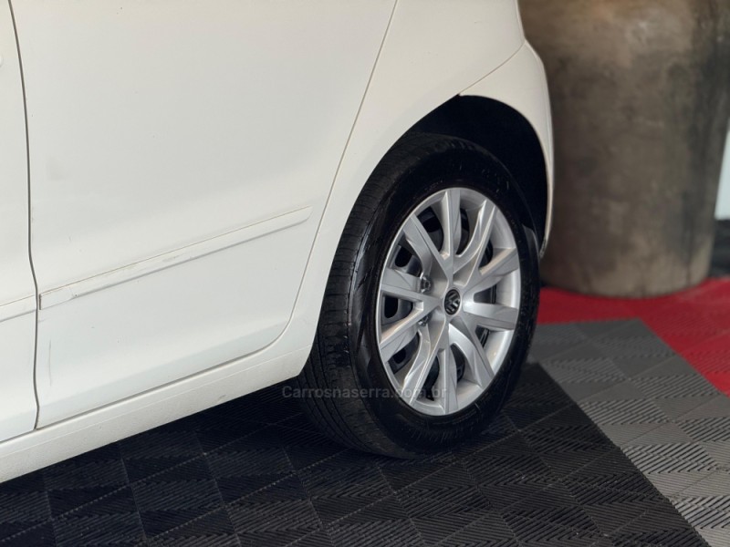 FOX 1.6 MI ITREND 8V FLEX 4P MANUAL - 2013 - ESTâNCIA VELHA