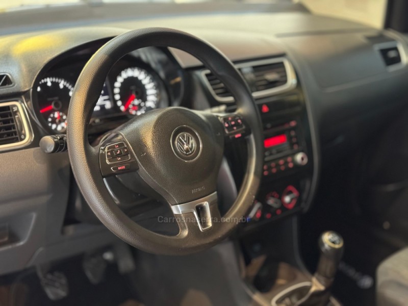 FOX 1.6 MI ITREND 8V FLEX 4P MANUAL - 2013 - ESTâNCIA VELHA