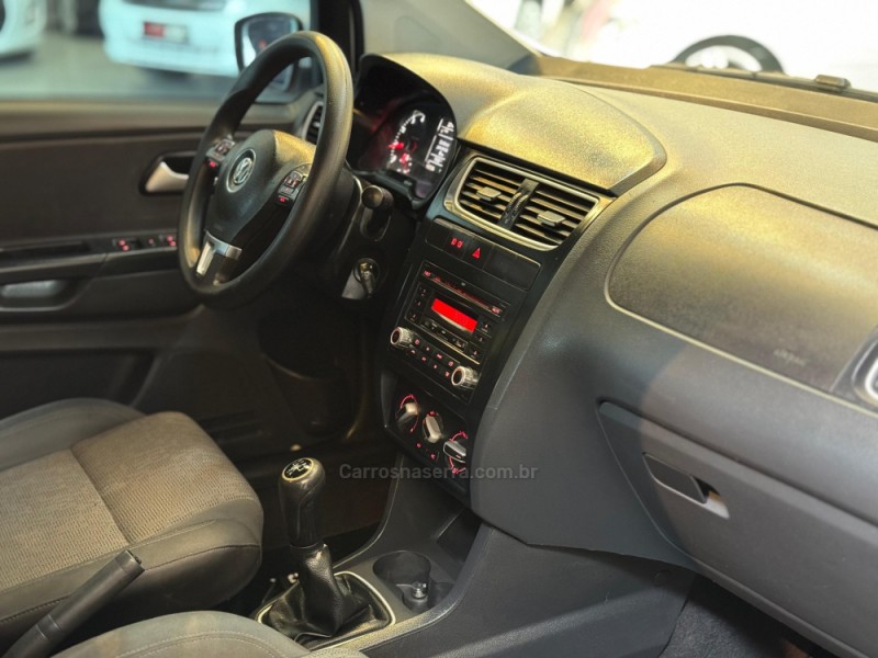 FOX 1.6 MI ITREND 8V FLEX 4P MANUAL - 2013 - ESTâNCIA VELHA