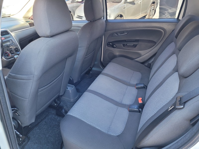 PUNTO 1.6 ESSENCE 16V FLEX 4P MANUAL - 2012 - CARLOS BARBOSA
