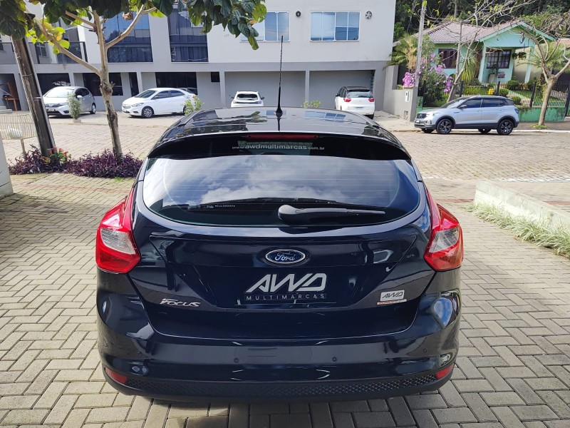FOCUS 1.6 SE HATCH 16V FLEX 4P AUTOMÁTICO - 2014 - LAJEADO