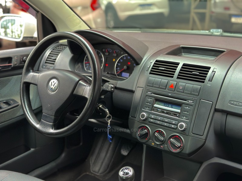 POLO SEDAN 1.6 MI COMFORTLINE 8V GASOLINA 4P MANUAL - 2012 - ESTâNCIA VELHA