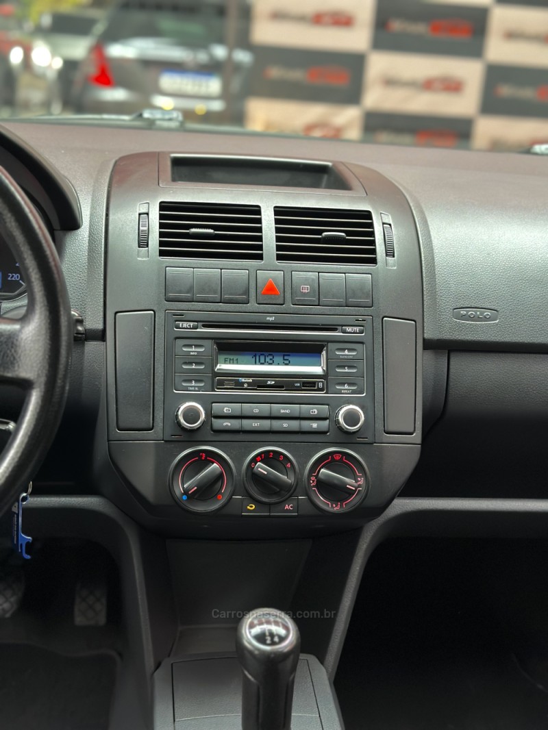POLO SEDAN 1.6 MI COMFORTLINE 8V GASOLINA 4P MANUAL - 2012 - ESTâNCIA VELHA