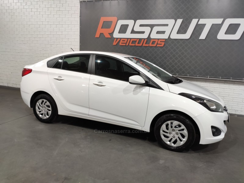 HB20S 1.0 COMFORT PLUS 12V FLEX 4P MANUAL - 2014 - VENâNCIO AIRES