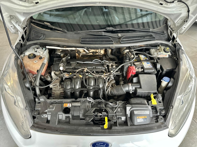 FIESTA 1.6 TITANIUM HATCH 16V FLEX 4P MANUAL - 2014 - CAXIAS DO SUL