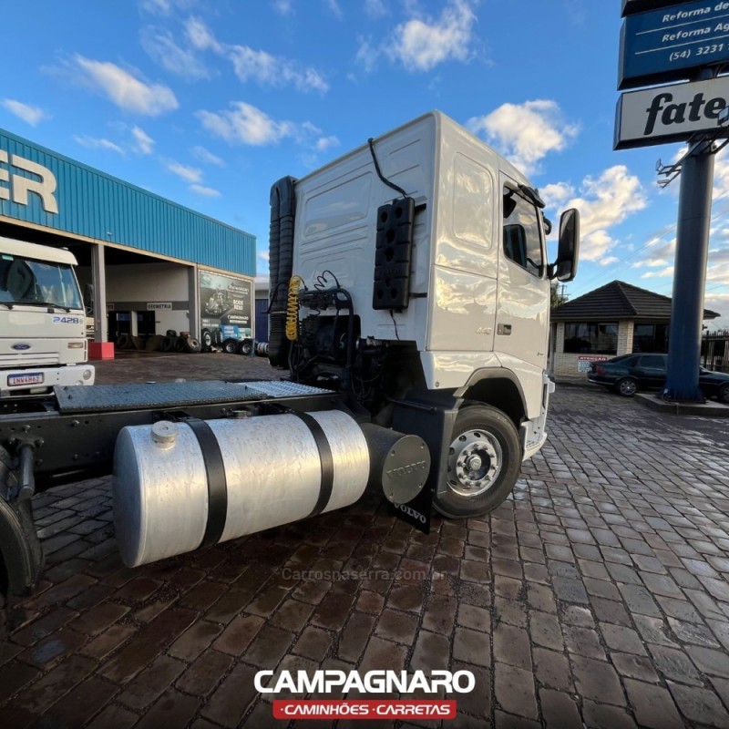 FH 440 6X4 - 2008 - VACARIA