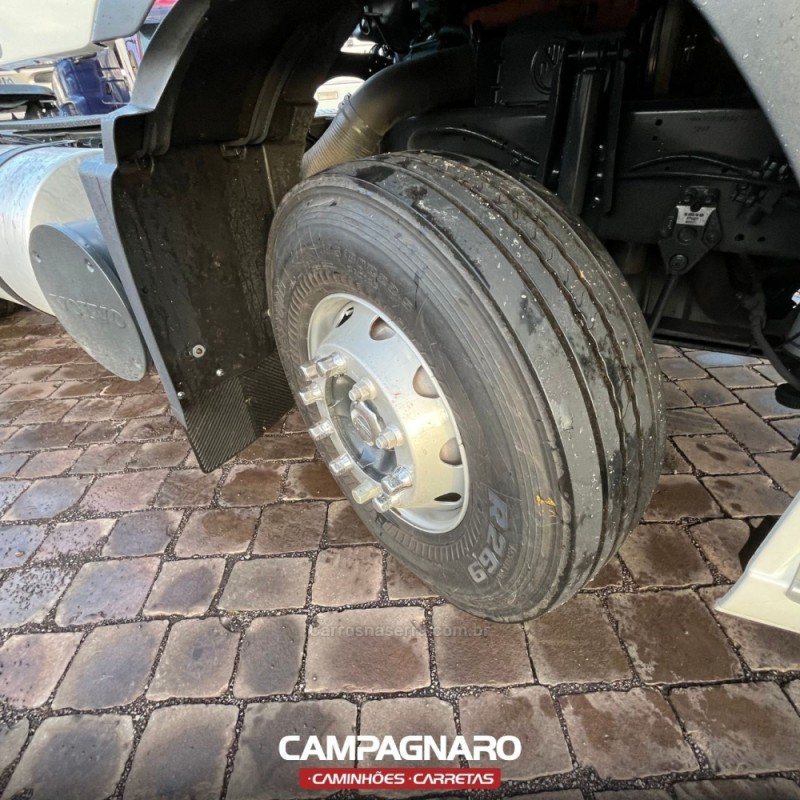 FH 440 6X4 - 2008 - VACARIA