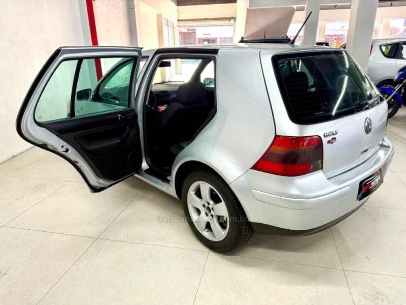GOLF 1.6 MI 8V GASOLINA 4P MANUAL - 2003 - CAXIAS DO SUL