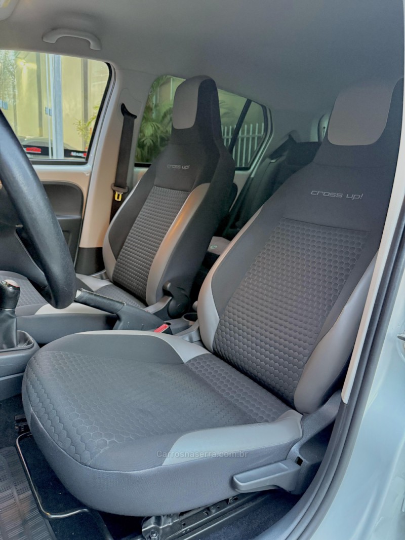 UP 1.0 TSI CROSS 12V FLEX 4P MANUAL - 2018 - ESTâNCIA VELHA