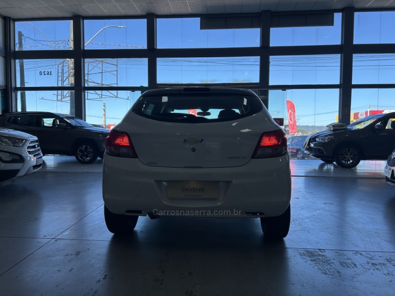 ONIX 1.0 MPFI LT 8V FLEX 4P MANUAL - 2015 - TAQUARA