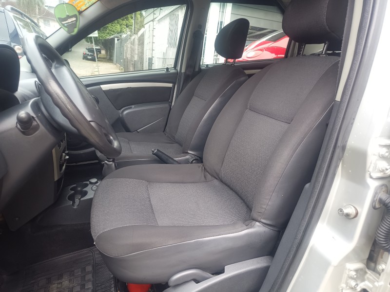 LOGAN 1.6 EXPRESSION 16V FLEX 4P MANUAL - 2008 - CAXIAS DO SUL