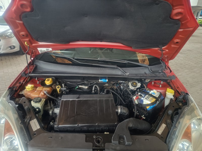 FIESTA 1.6 MPI SEDAN 8V FLEX 4P MANUAL - 2014 - CAXIAS DO SUL