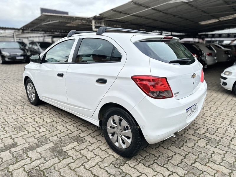 ONIX 1.0 JOY HATCH 8VFLEX 4P MANUAL - 2018 - CAMPO BOM